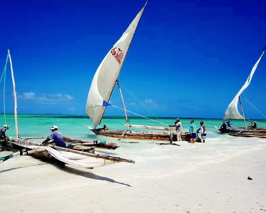 Dhows at Bluebay Resort & Spa