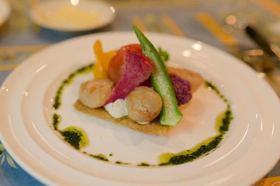 Italian food--a scallop dish