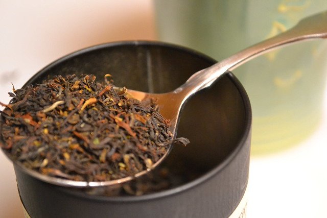 A teaspoon of loose black tea to make osang tea (Equatorial Guinea)