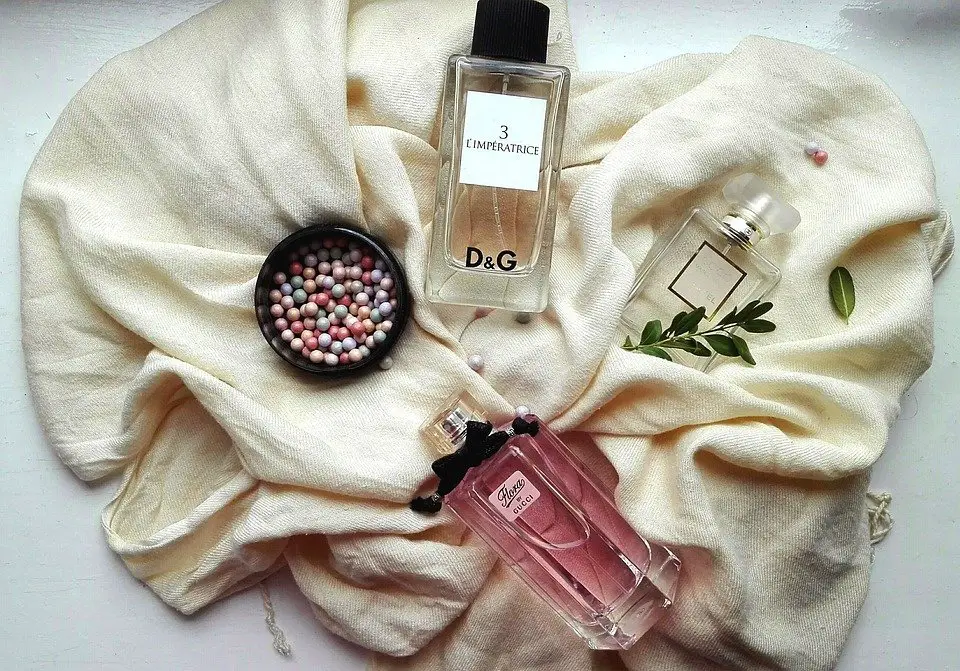 best smelling perfumes in Kenya: designer perfumes