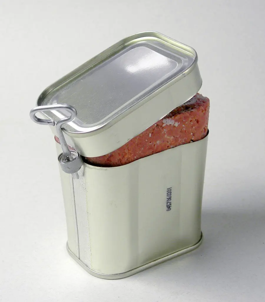 corned beef Kenya: an unlabeled tin of corned beef 