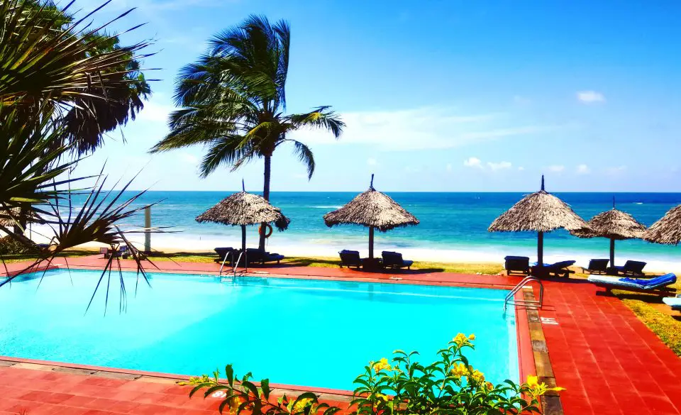 Cheap flights to Dar es Salaam will allow you to visit the dreamy Protea Hotel Dar es Salaam Amaani Beach