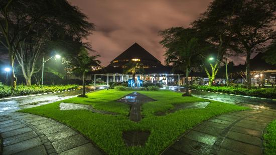 Safari Park Hotel