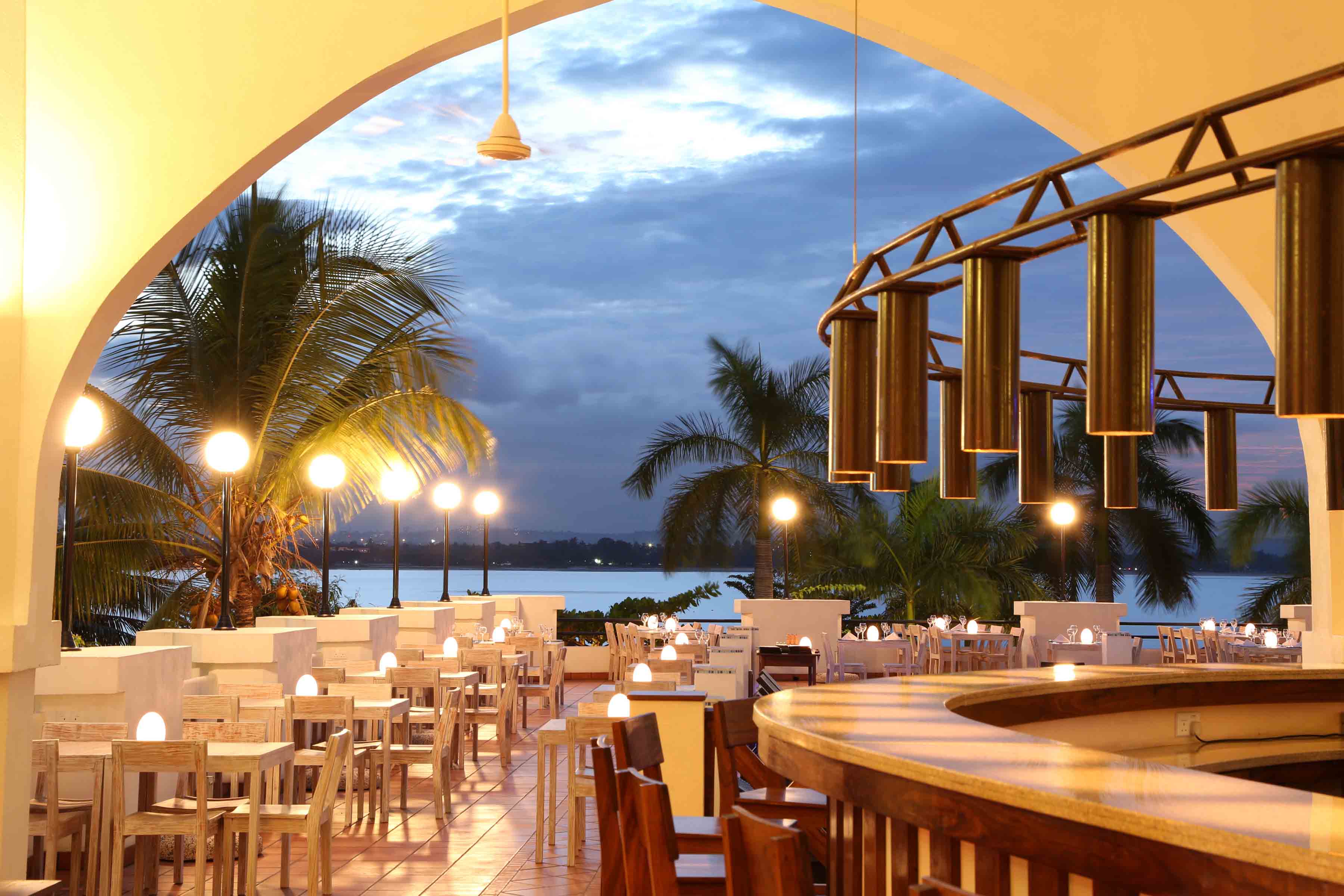 Hotels in Dar es Salaam: Terrace Restaurant Hotel Slipway