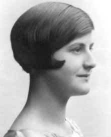 1920s hairstyle: The Orchid Bob