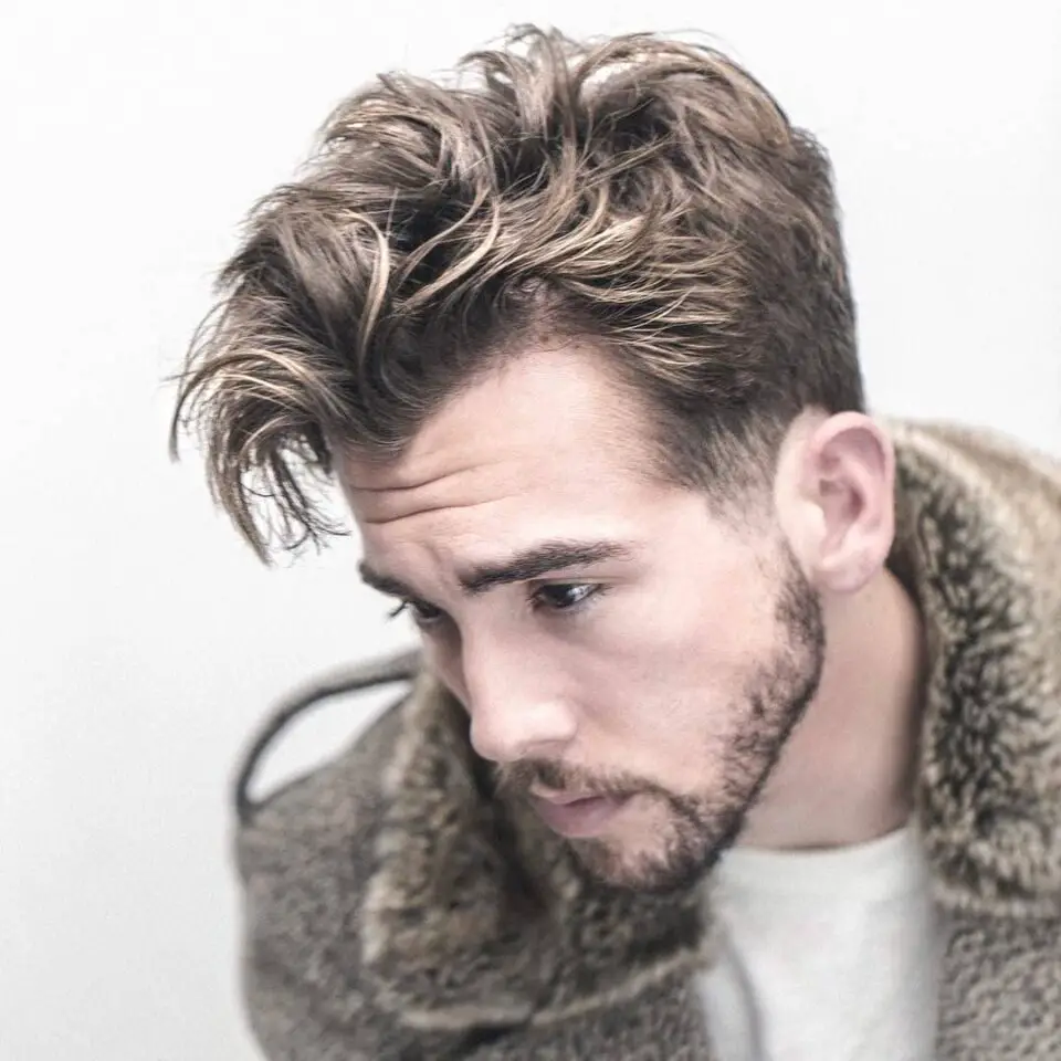 65 Perfect Messy Hairstyles for Men (Styling Guide) | Bleached hair men,  Damp hair styles, Blonde hair boy
