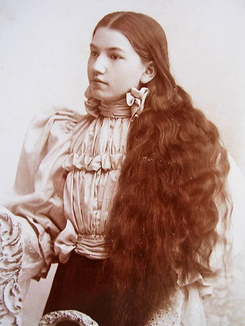 Victorian Hair for Young Women: Portrait of an unidentified young woman, circa 1890