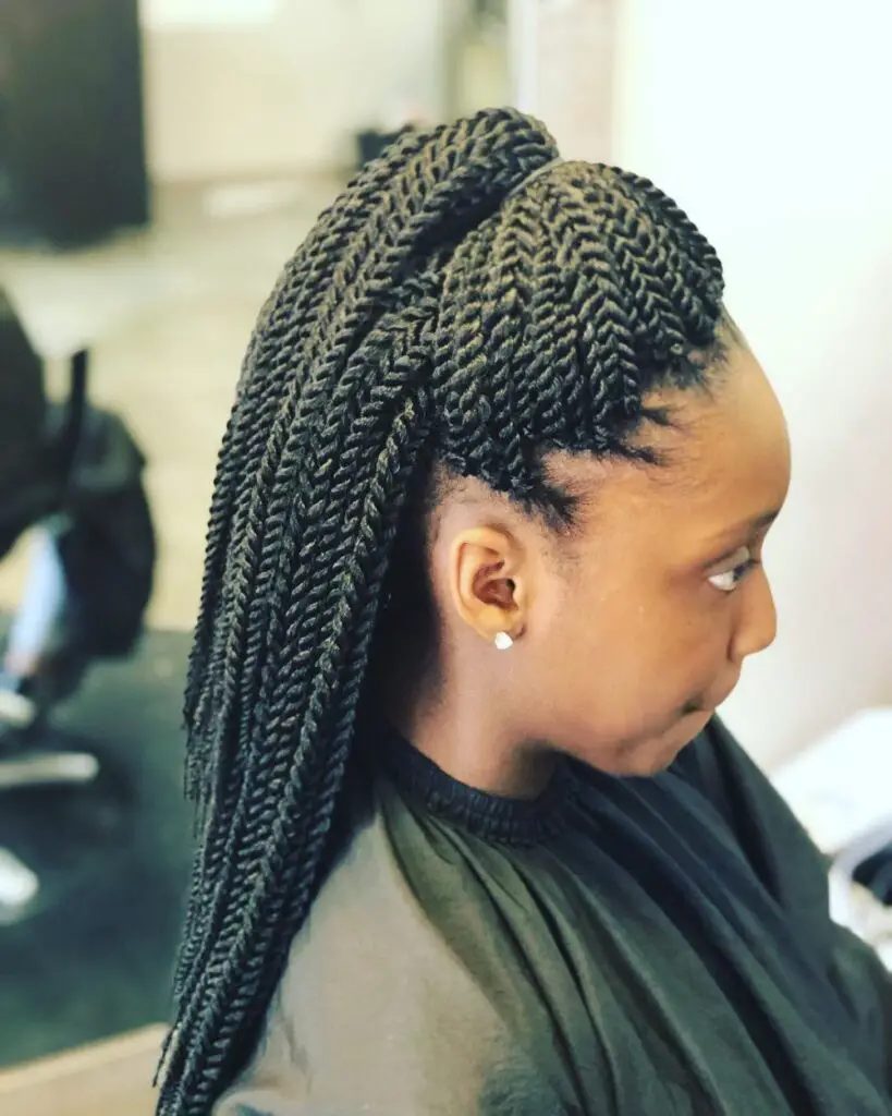 hairstyle for crochet twist: Senegalese Twists